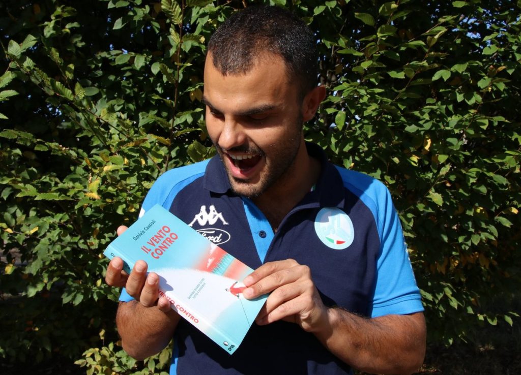 Daniele Cassioli presenta il suo libro Il vento contro