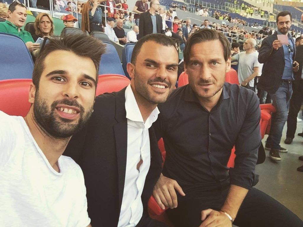 Daniele Cassioli allo stadio insieme a Francesco Totti